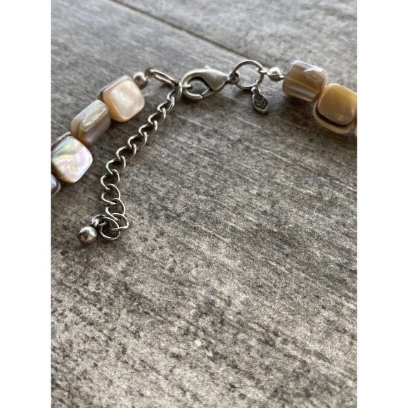 Premier Designs Necklace Shells Beige 18”+2.25” - Picture 4 of 5